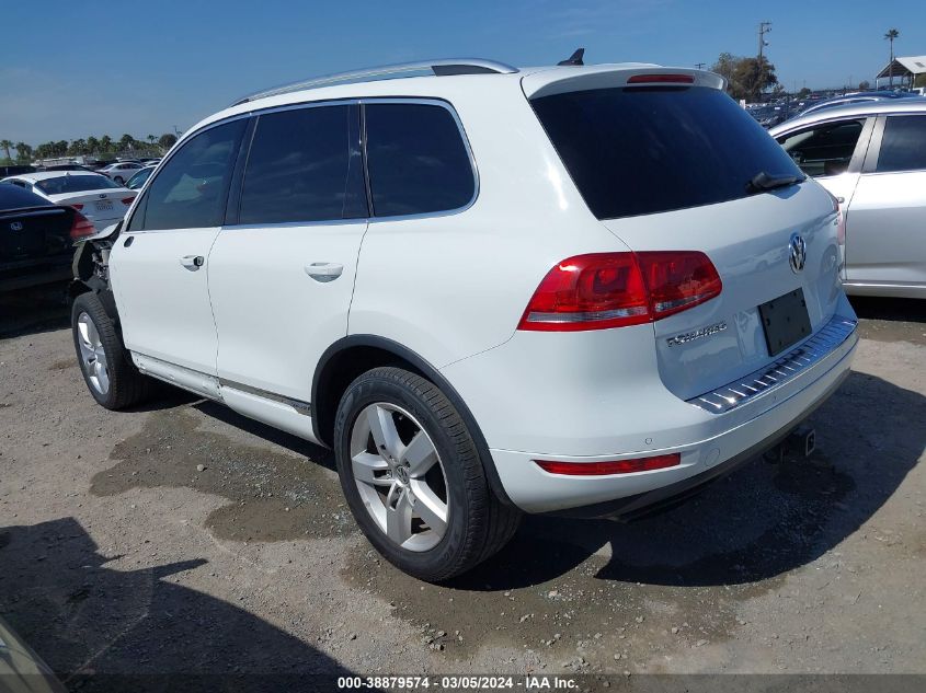 2012 Volkswagen Touareg Hybrid VIN: WVGEG9BP5CD012170 Lot: 38879574