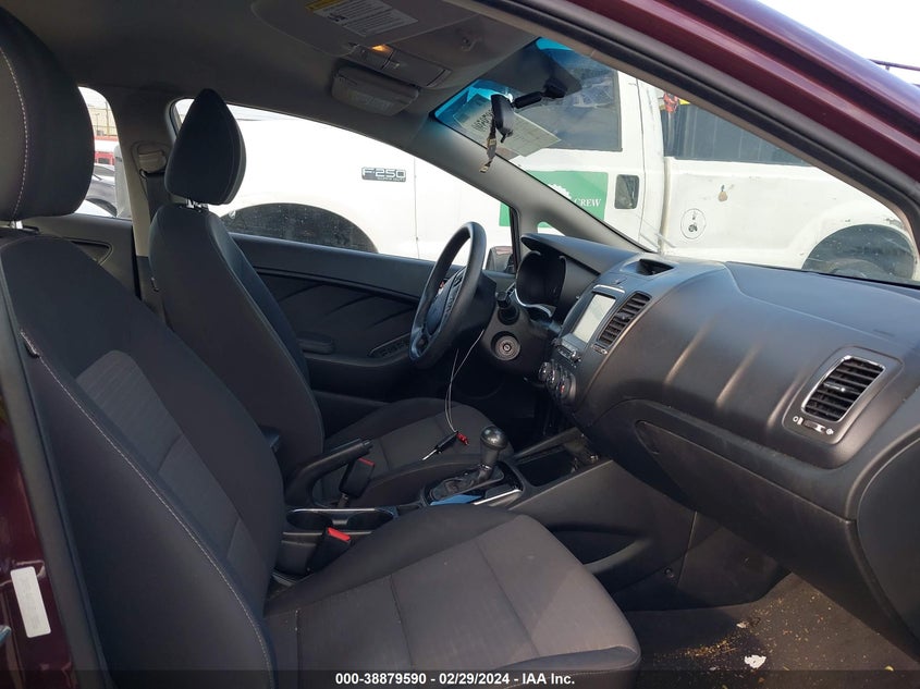 2018 KIA FORTE LX - 3KPFL4A77JE178856