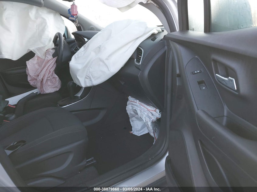 VIN KL7CJKSB1MB302070 2021 CHEVROLET TRAX FWD LS