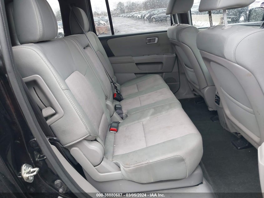 2015 HONDA PILOT SE - 5FNYF4H31FB018850