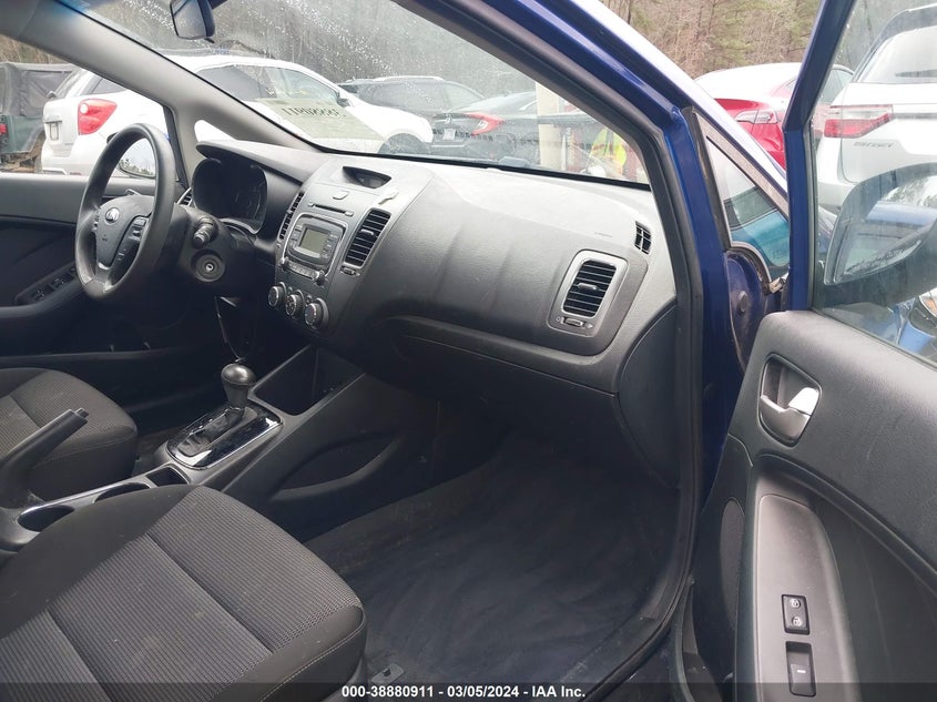 2017 KIA FORTE LX - 3KPFK4A7XHE158890