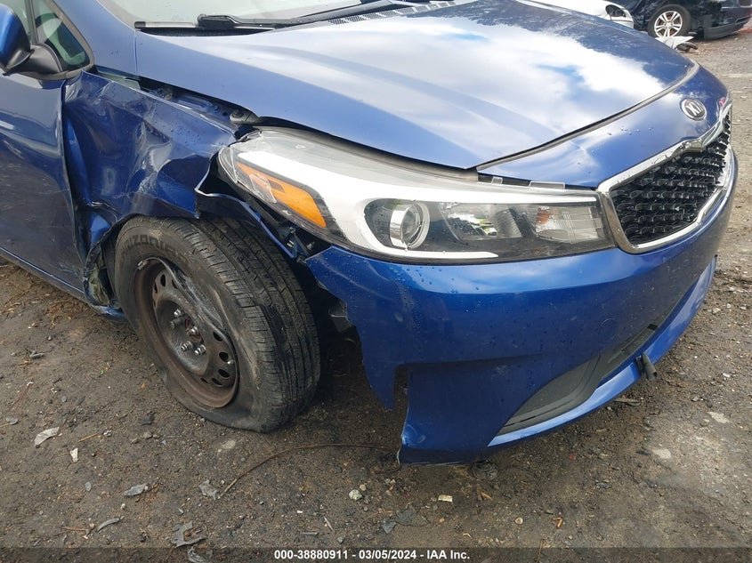 2017 KIA FORTE LX - 3KPFK4A7XHE158890