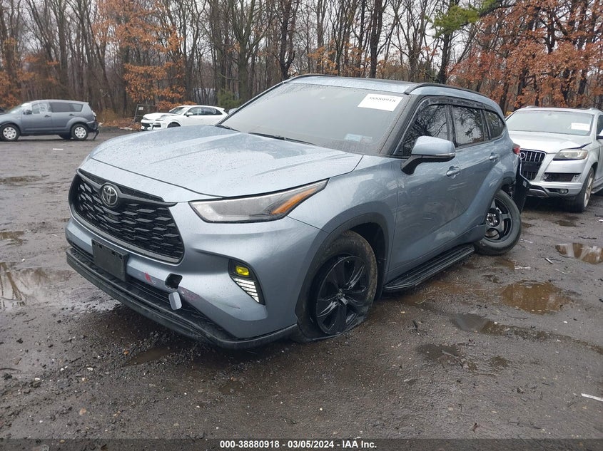 2022 TOYOTA HIGHLANDER VIN: 5TDHZRBH3NS189330