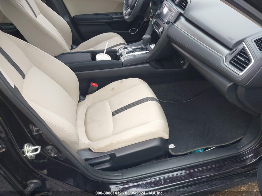 VIN 2HGFC2F54JH510527 2018 HONDA CIVIC LX