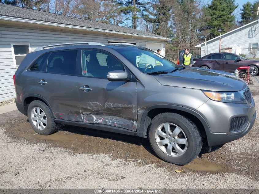 2013 Kia Sorento Lx V6 VIN: 5XYKTDA27DG375973 Lot: 38881435