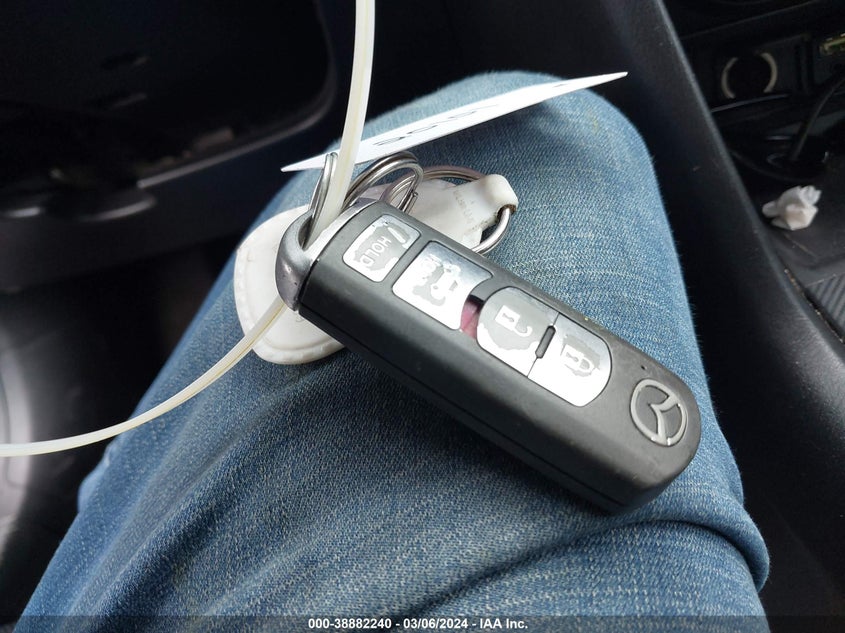 2015 MAZDA MAZDA3 I SV - JM1BM1T71F1263810