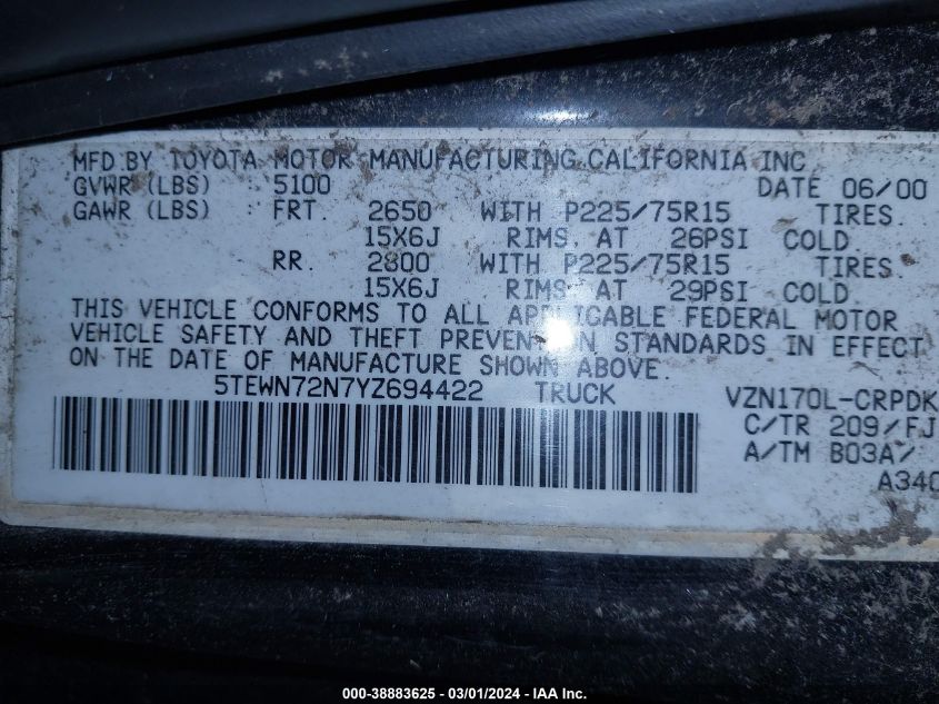 2000 Toyota Tacoma Base V6 VIN: 5TEWN72N7YZ694422 Lot: 38883625