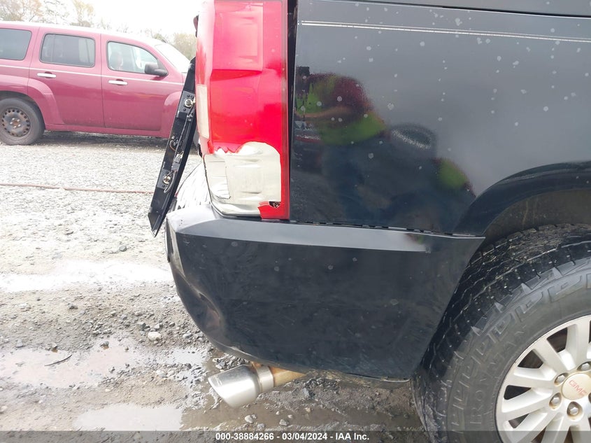 2008 GMC YUKON VIN: 1GKFC13518R204154