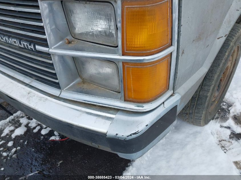 1986 Plymouth Voyager Se VIN: 2P4FH41G0GR615696 Lot: 38885423