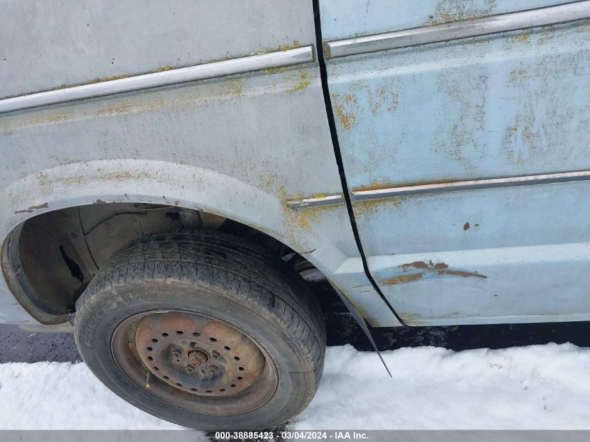 1986 Plymouth Voyager Se VIN: 2P4FH41G0GR615696 Lot: 38885423