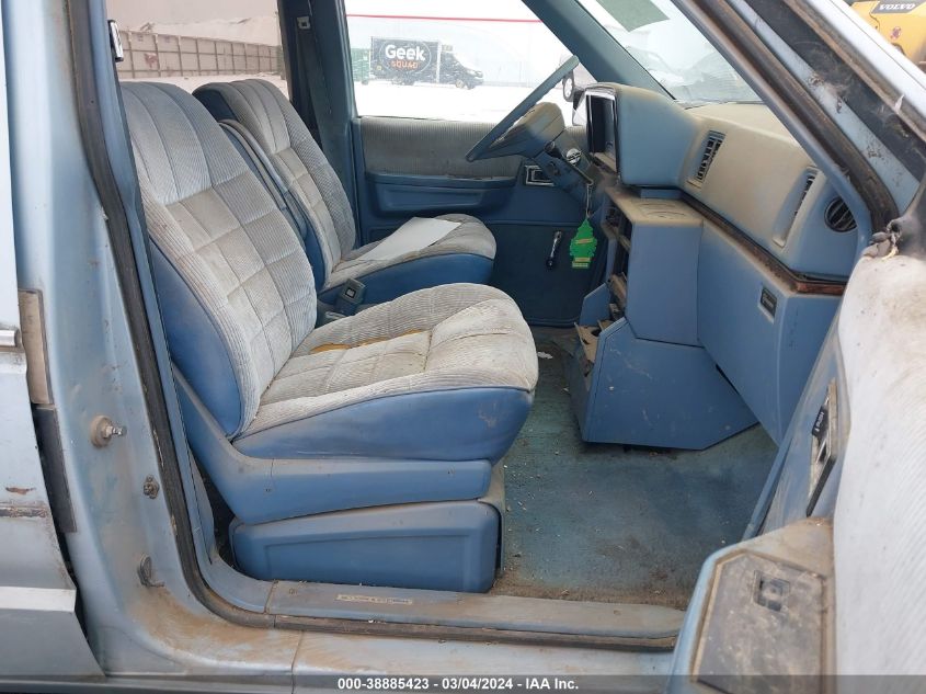 1986 Plymouth Voyager Se VIN: 2P4FH41G0GR615696 Lot: 38885423