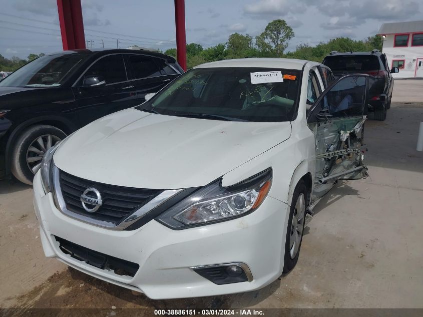 1N4AL3AP8HC295969 2017 NISSAN ALTIMA - Image 2