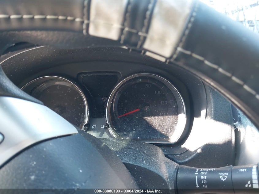 2019 NISSAN VERSA 1.6 SV - 3N1CN7AP3KL870031