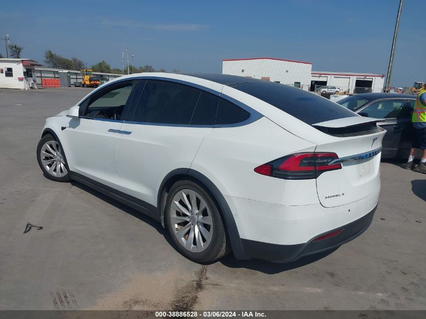 2016 Tesla Model X 60D/70D/75D/90D/P100D VIN: 5YJXCBE27GF014159 Lot: 38886528