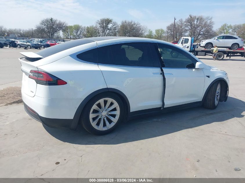 2016 Tesla Model X 60D/70D/75D/90D/P100D VIN: 5YJXCBE27GF014159 Lot: 38886528