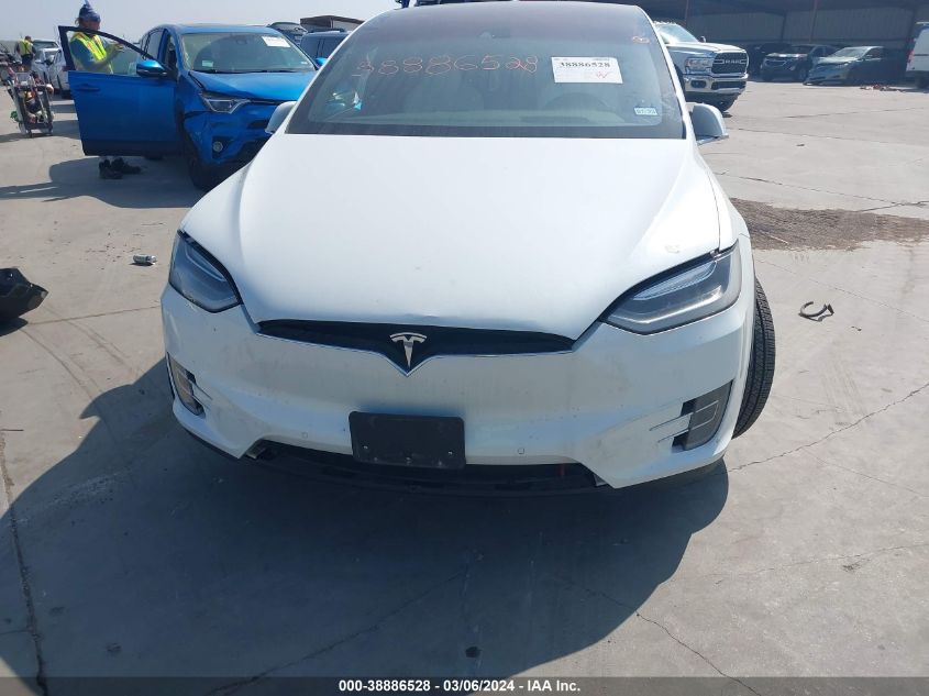 2016 Tesla Model X 60D/70D/75D/90D/P100D VIN: 5YJXCBE27GF014159 Lot: 38886528