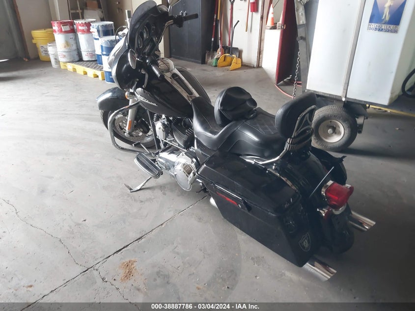 2009 HARLEY-DAVIDSON FLHX - 1HD1KB4359Y655461