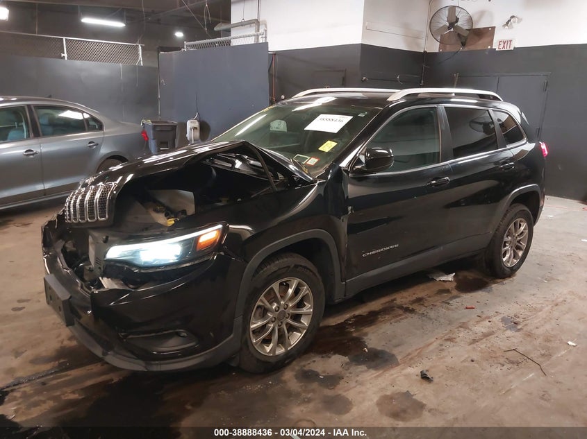 VIN 1C4PJMLB2KD271976 2019 JEEP CHEROKEE LATITUDE PLUS 4X4