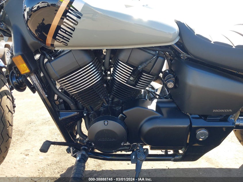 VIN JH2RC5378RK400014 2024 HONDA VT750 C2B