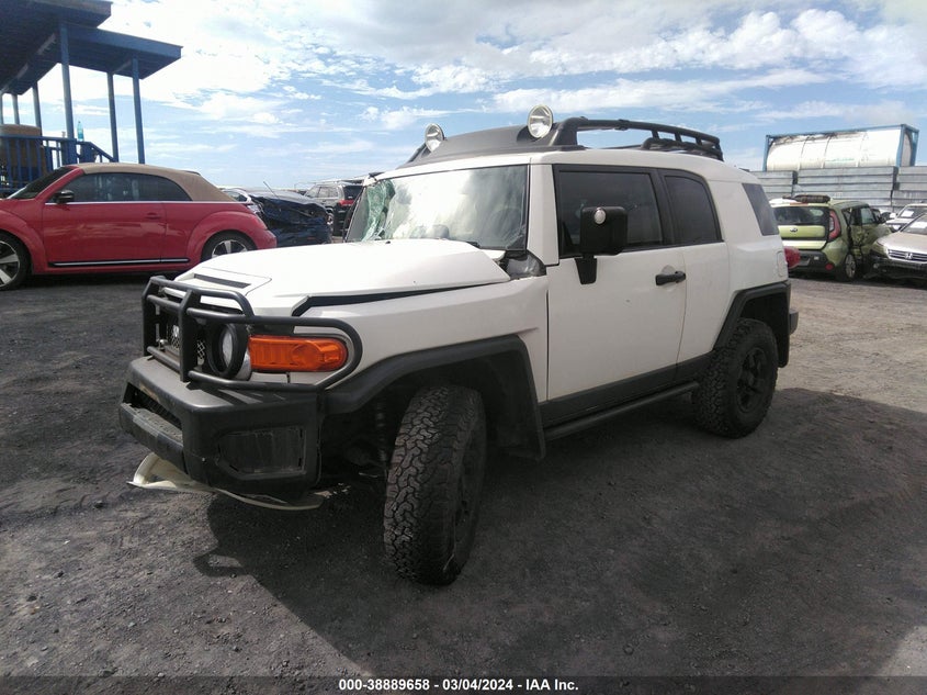 2008 Toyota Fj Cruiser VIN: JTEBU11F28K038640 Lot: 38889658