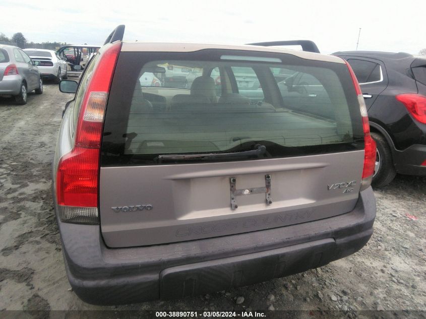 YV1SZ58DX11021091 2001 Volvo V70 Xc