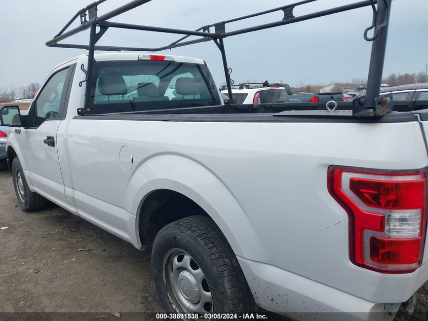 VIN 1FTMF1CB8JKC39045 2018 FORD F-150 XL