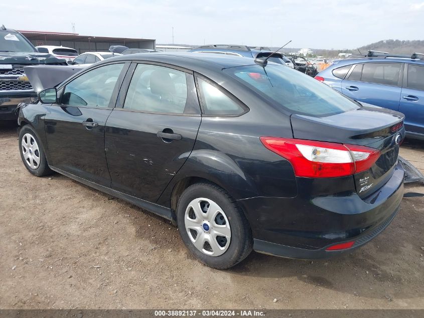 1FAHP3E22CL445472 2012 Ford Focus S