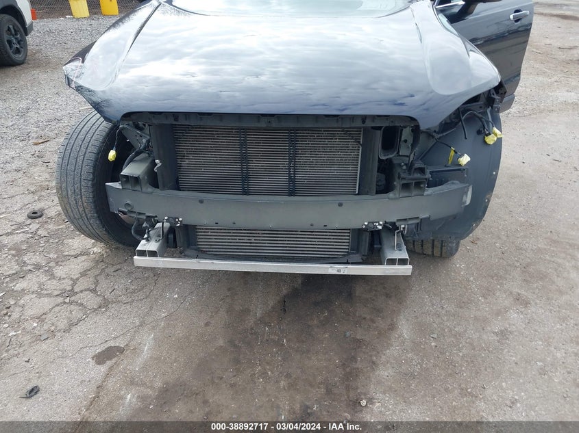 2019 VOLVO XC90 T6 MOMENTUM - YV4A22PKXK1474033