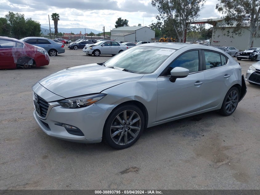 2018 MAZDA MAZDA3 TOURING - 3MZBN1V33JM255675