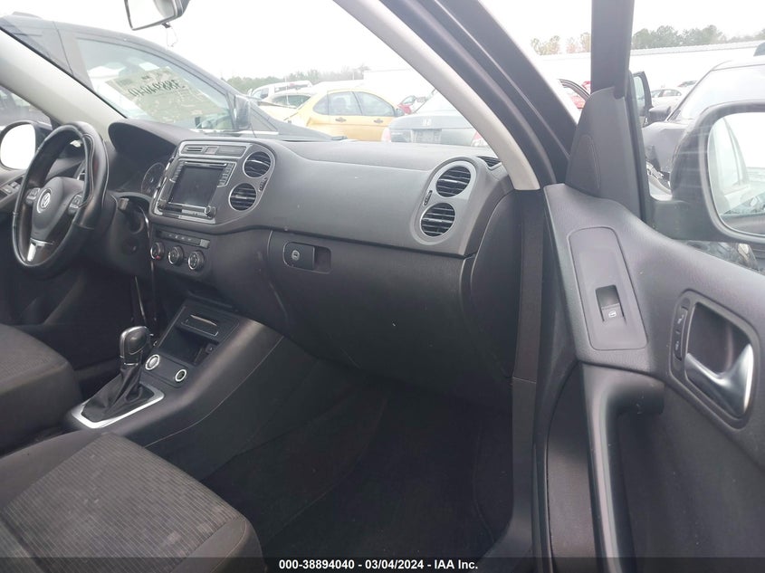VIN WVGAV7AX6HK046857 2017 VOLKSWAGEN TIGUAN S/LIMITED