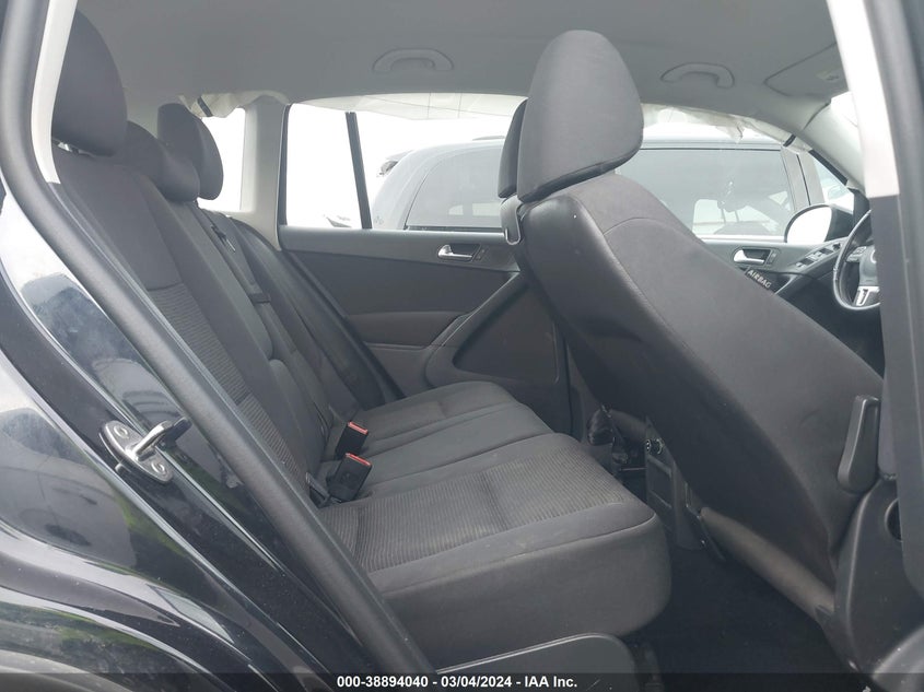 VIN WVGAV7AX6HK046857 2017 VOLKSWAGEN TIGUAN S/LIMITED