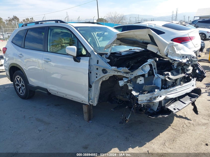 2022 Subaru Forester Premium VIN: JF2SKAEC3NH496787 Lot: 38894882