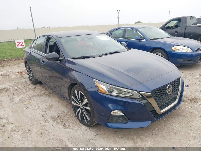 2022 NISSAN ALTIMA  (VIN: 1N4BL4CV3NN305748)