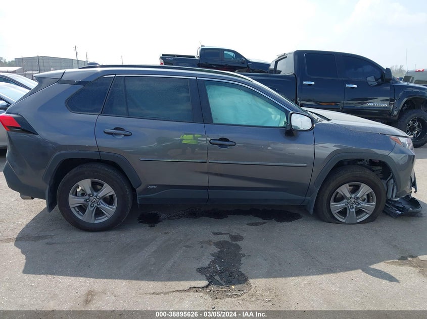 2022 TOYOTA RAV4 XLE - 4T3RWRFV2NU072284