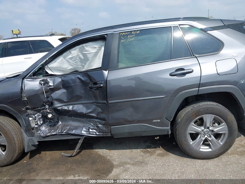 2022 TOYOTA RAV4 XLE - 4T3RWRFV2NU072284