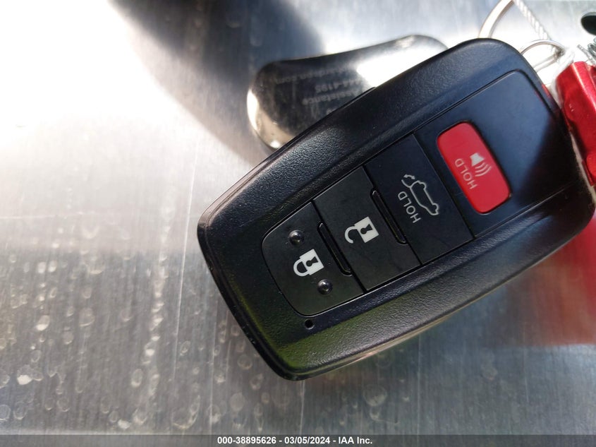 2022 TOYOTA RAV4 XLE - 4T3RWRFV2NU072284