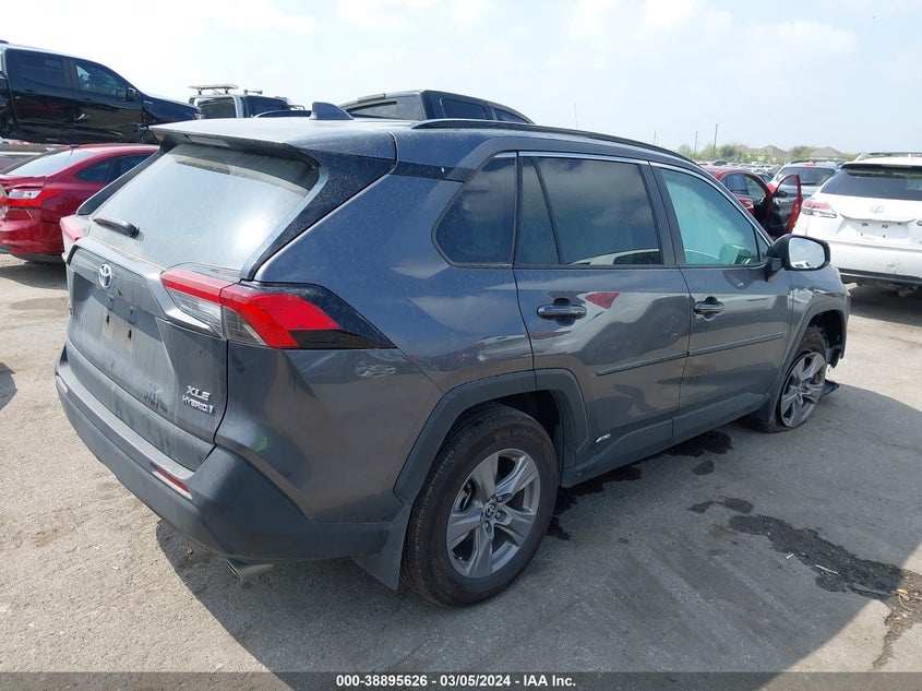 2022 TOYOTA RAV4 XLE - 4T3RWRFV2NU072284