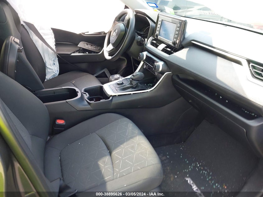 2022 TOYOTA RAV4 XLE - 4T3RWRFV2NU072284