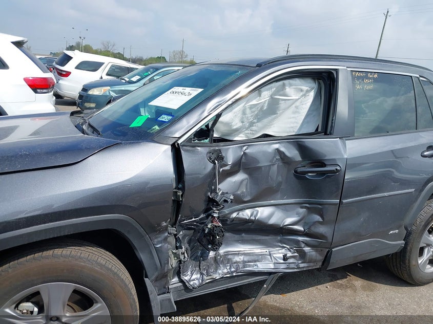 2022 TOYOTA RAV4 XLE - 4T3RWRFV2NU072284
