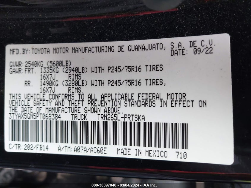 VIN: 3TYAX5GN5PT068384 2023 TOYOTA TACOMA SR