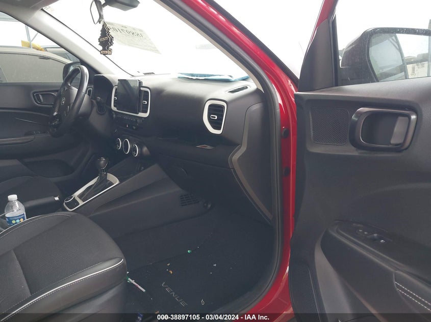 2023 Hyundai Venue Limited VIN: KMHRC8A31PU225189 Lot: 38897105