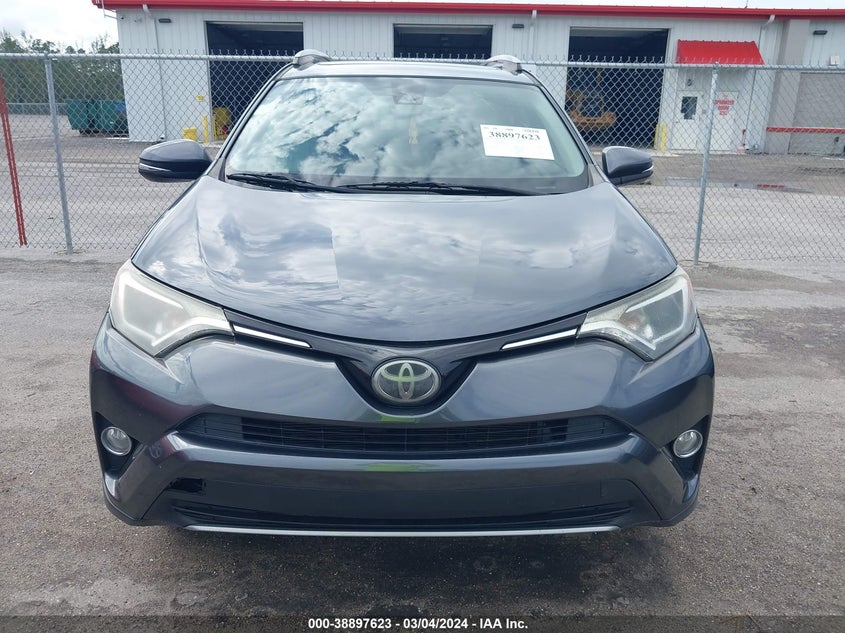 2017 TOYOTA RAV4 XLE - JTMWFREV4HD098648