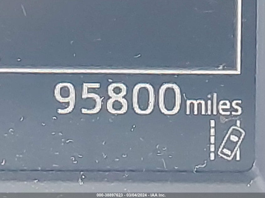 2017 TOYOTA RAV4 XLE - JTMWFREV4HD098648