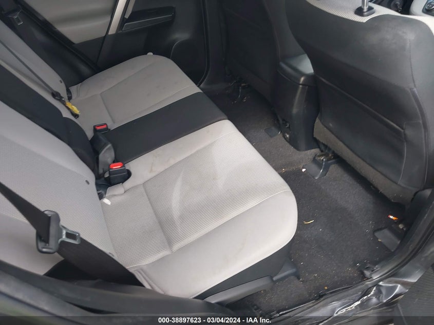 2017 TOYOTA RAV4 XLE - JTMWFREV4HD098648