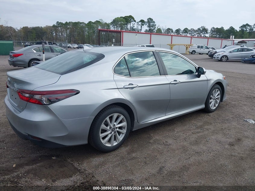 2022 TOYOTA CAMRY LE 4T1C11AK8NU666339