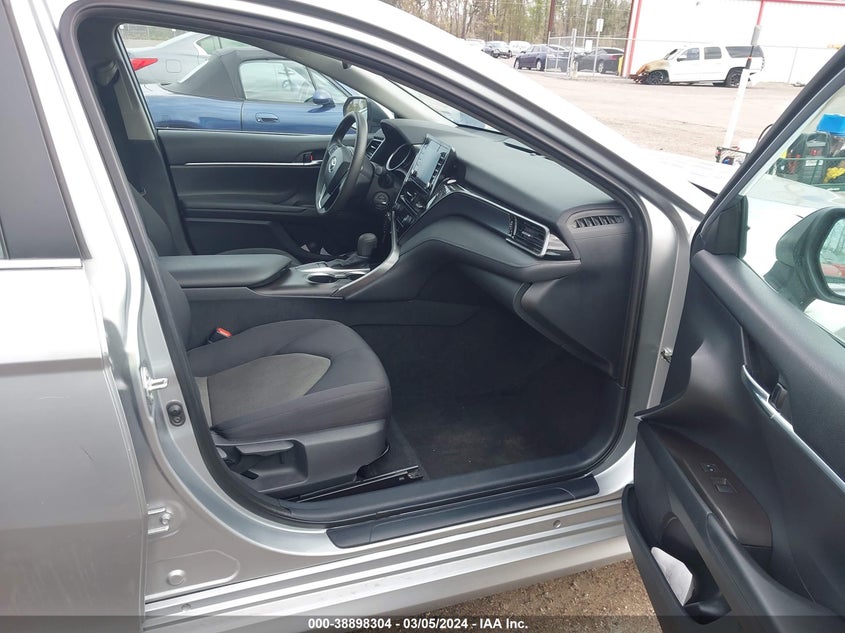 2022 TOYOTA CAMRY LE 4T1C11AK8NU666339