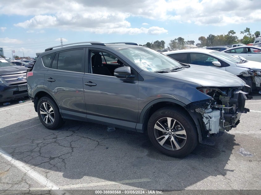 2017 TOYOTA RAV4 XLE - JTMWFREVXHD096001