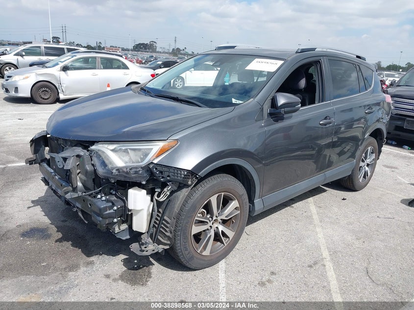 2017 TOYOTA RAV4 XLE - JTMWFREVXHD096001