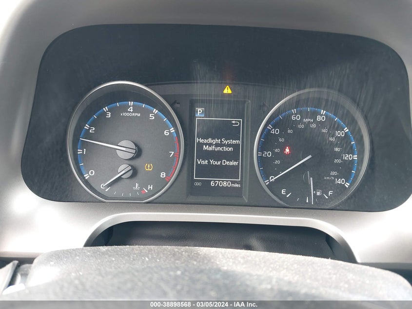 2017 TOYOTA RAV4 XLE - JTMWFREVXHD096001