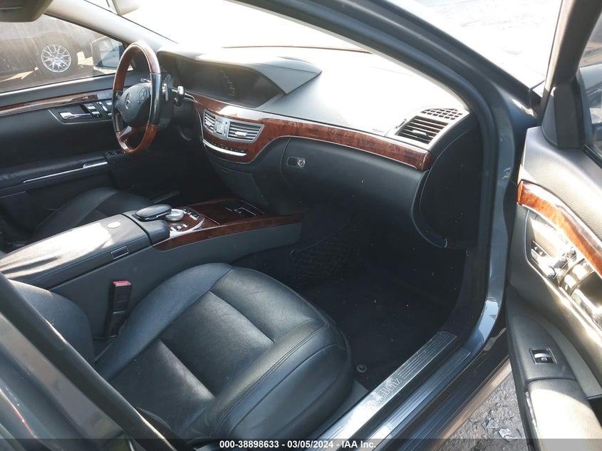 2010 Mercedes-Benz S 550 VIN: WDDNG7BB9AA336997 Lot: 38898633